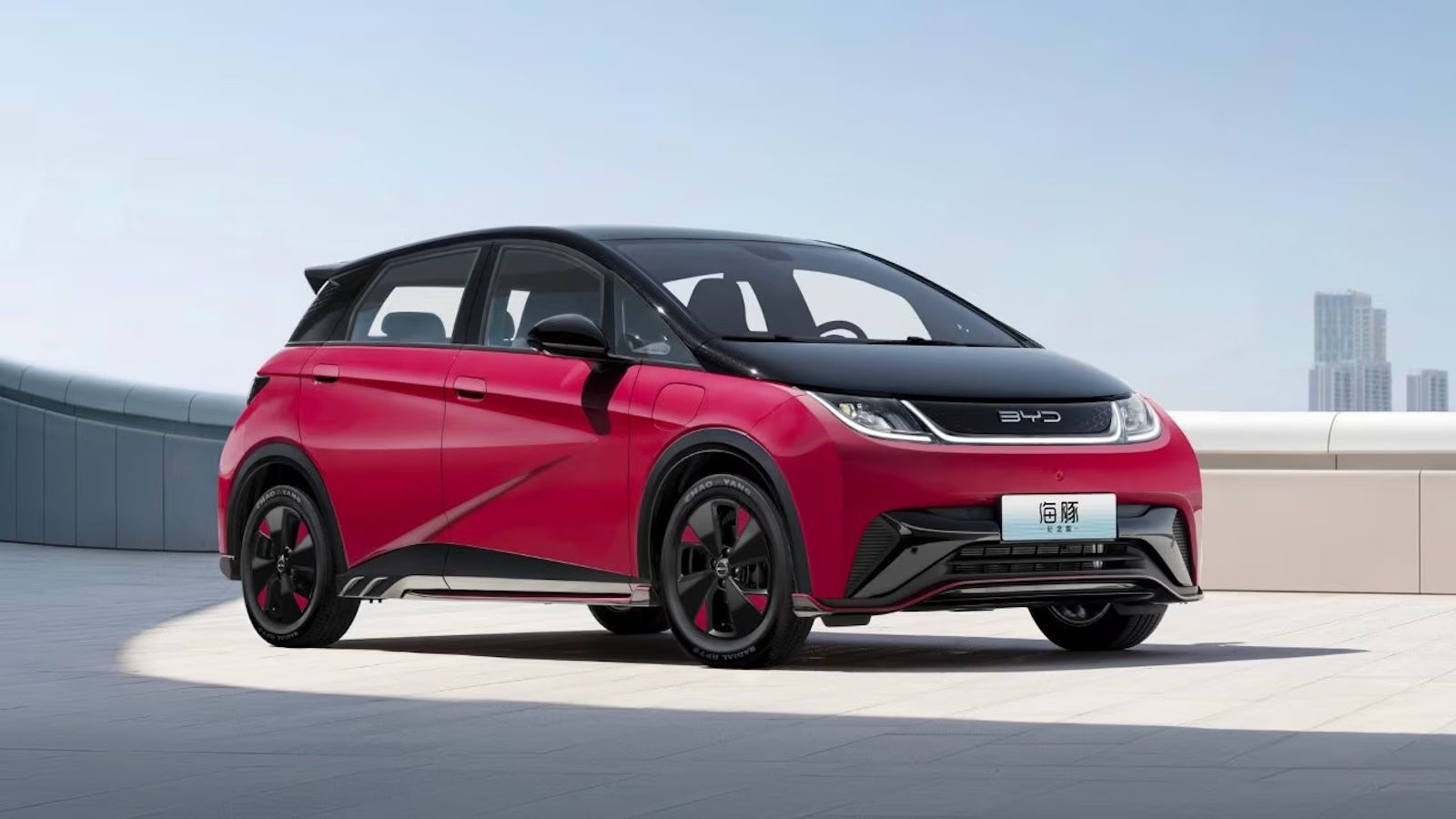Η BYD διευρύνει με ταχύτητα τη γκάμα των plug-in υβριδικών της μοντέλων στην Ευρώπη, εισάγοντας την τεχνολογία Super Hybrid DM-i στο μικρομεσαίο της h
